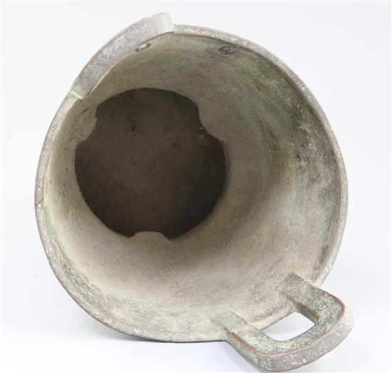 A large Chinese archaic bronze tripod steamer vessel, Yan, Western Zhou dynasty, 10th-9th century B.C., 44cm